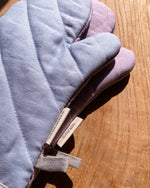 Load image into Gallery viewer, Linen oven mittens in Dusty blue &amp; Lilac 1 pcs.
